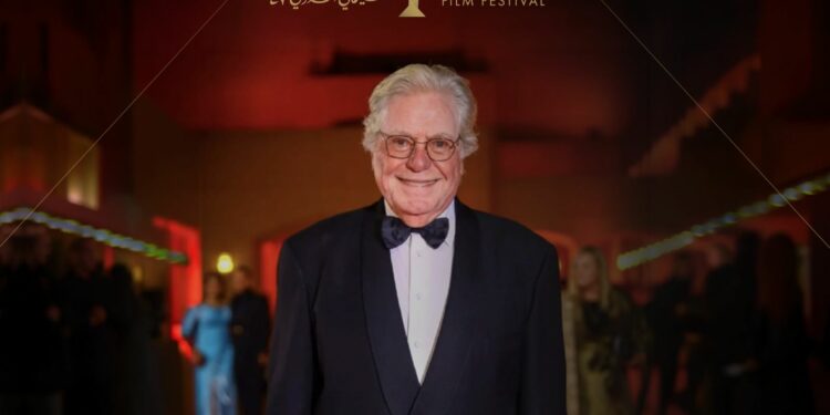 Honoring President of Cairo International Film Festival with Arab Cinema Personality of the Year Award