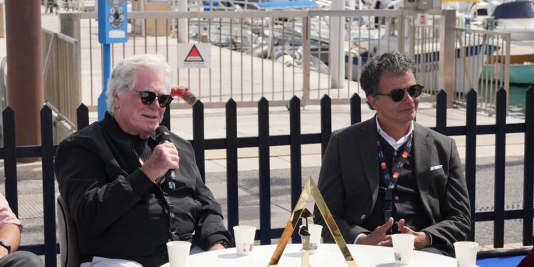 Hussein Fahmi in the First Session of the Egyptian Pavilion at Cannes: Preserving Cinematic Heritage is an Ongoing Responsibility to Connect Generations with Our Artistic History