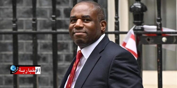 Londres mise sur l’éducation en Tunisie pour stopper les traversées de la Manche